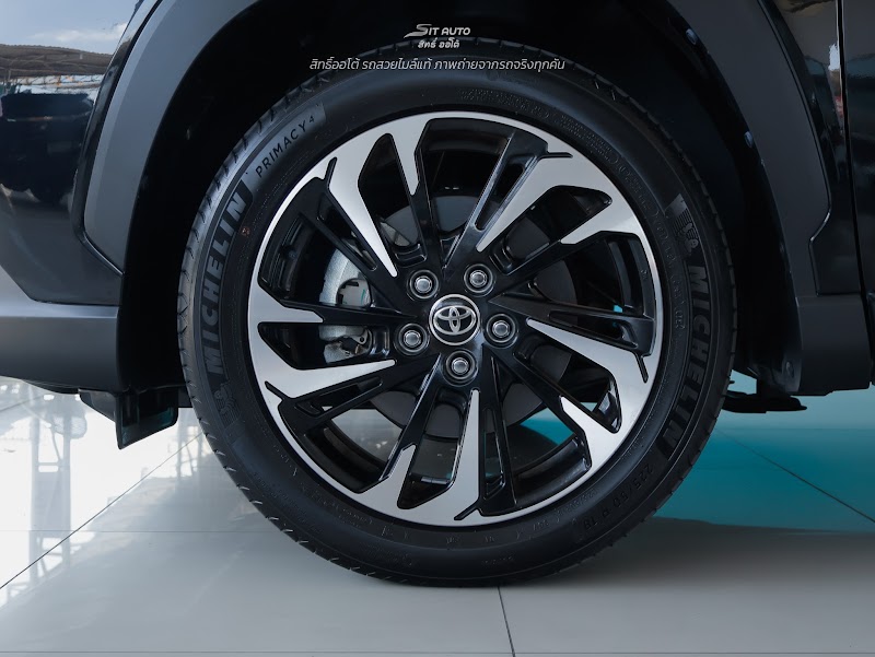 TOYOTA COROLLA CROSS 2024 สีดำ มือสอง รูปที่ 5 - SIT AUTO บางแค