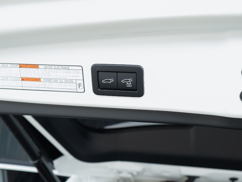TOYOTA COROLLA CROSS 2021 สีขาว มือสอง รูปที่ 20 - SIT AUTO บางแค