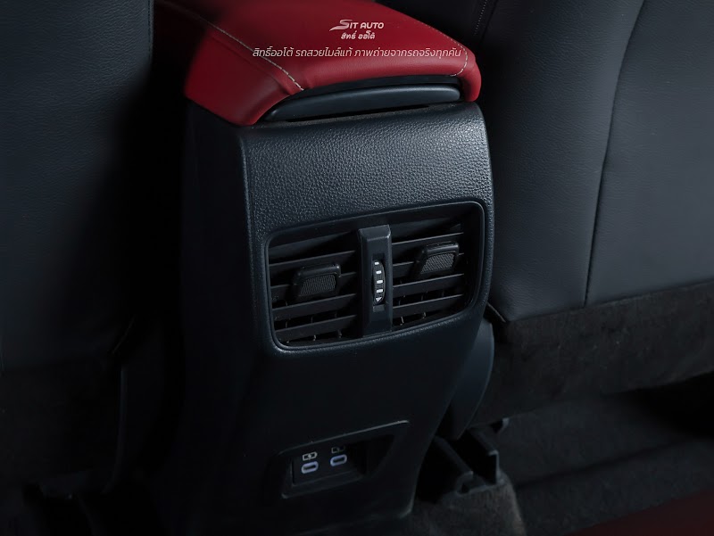 TOYOTA COROLLA CROSS 2025 สีขาว มือสอง รูปที่ 16 - SIT AUTO บางแค