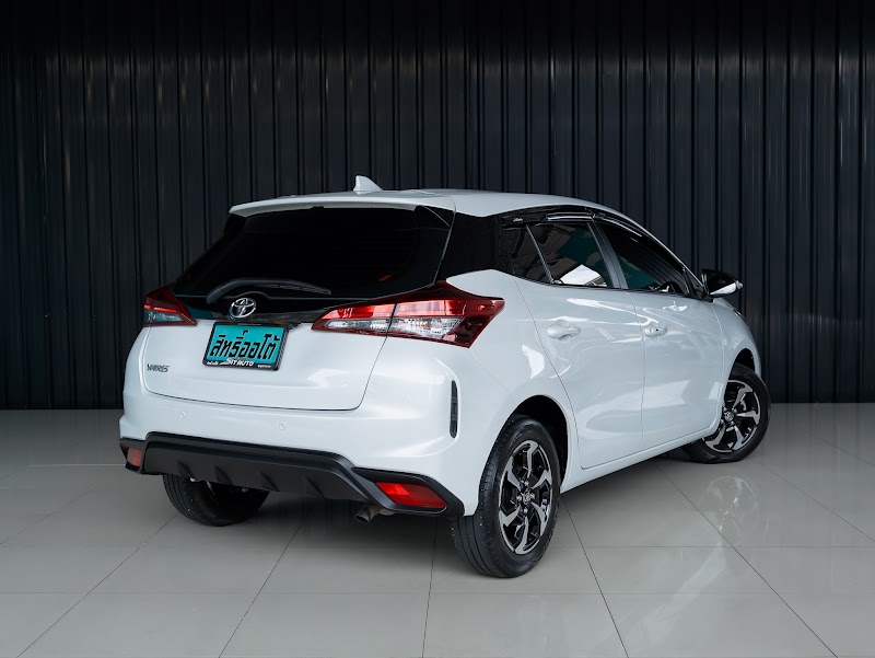 TOYOTA YARIS HATCHBACK 2024 สีขาว มือสอง รูปที่ 4 - SIT AUTO บางแค