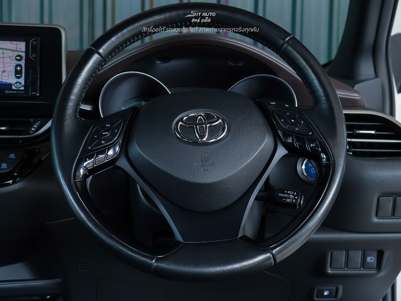 TOYOTA C-HR 2018 สีขาว มือสอง รูปที่ 9 - SIT AUTO บางแค