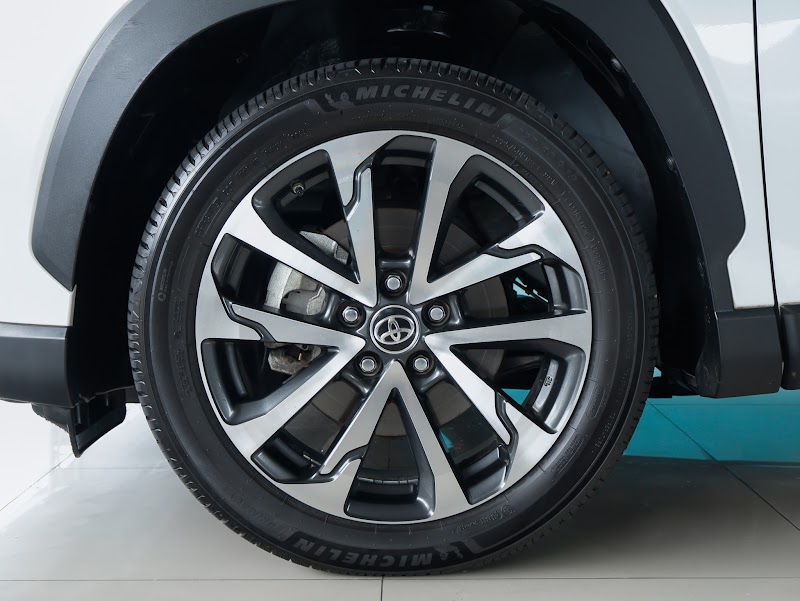 TOYOTA COROLLA CROSS 2021 สีขาว มือสอง รูปที่ 5 - SIT AUTO บางแค