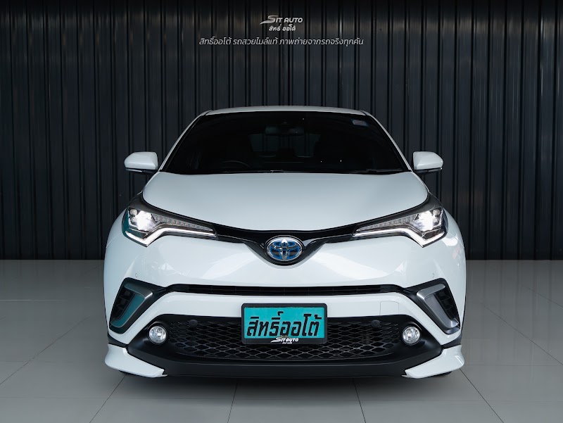 TOYOTA C-HR 2018 สีขาว มือสอง รูปที่ 2 - SIT AUTO บางแค