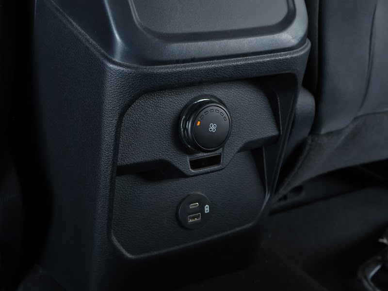 FORD EVEREST 2023 สีดำ มือสอง รูปที่ 16 - SIT AUTO บางแค