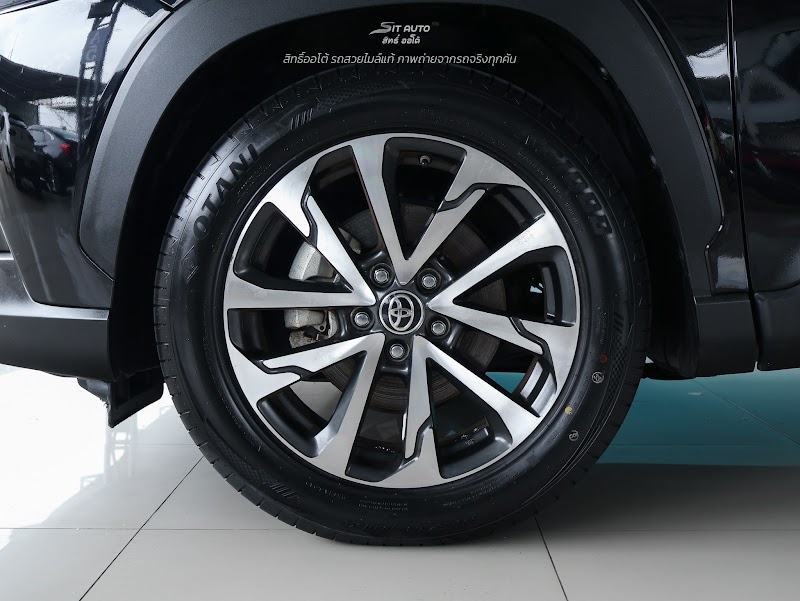 TOYOTA COROLLA CROSS 2020 สีดำ มือสอง รูปที่ 5 - SIT AUTO บางแค