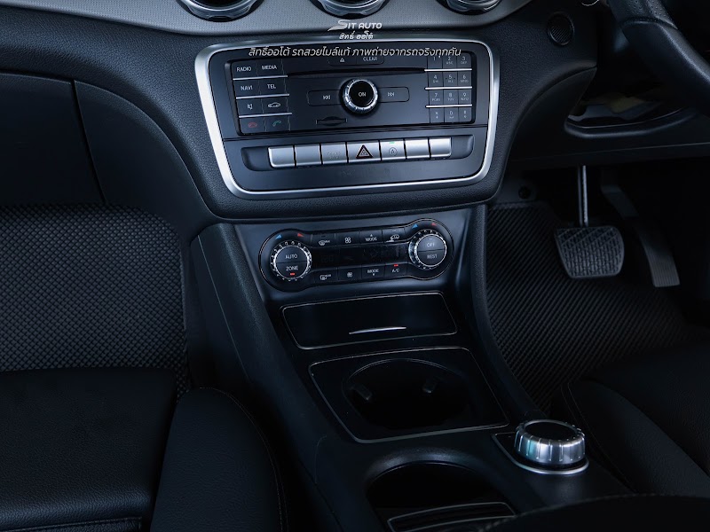 BENZ GLA-CLASS 2018 สีเทาดำ มือสอง รูปที่ 17 - SIT AUTO บางแค