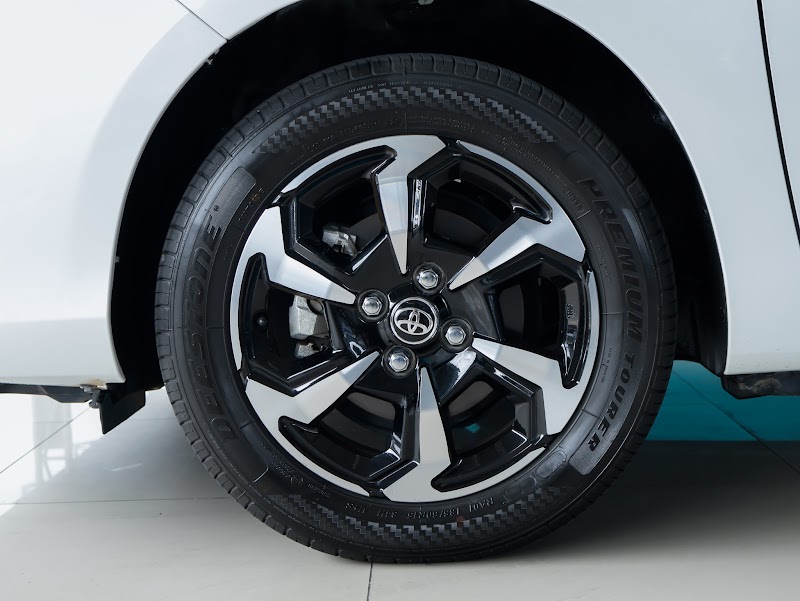 TOYOTA YARIS HATCHBACK 2024 สีขาว มือสอง รูปที่ 5 - SIT AUTO บางแค