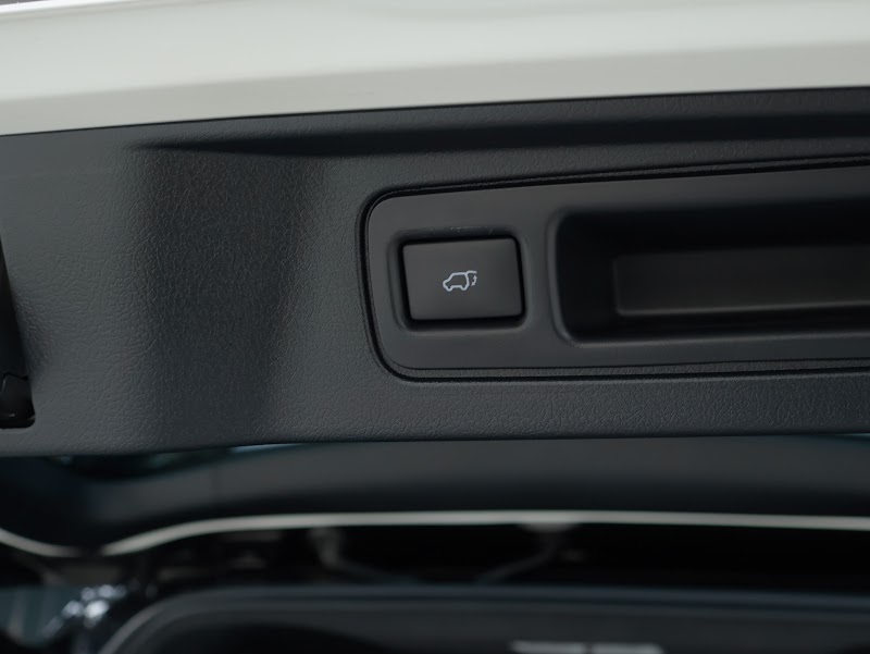 TOYOTA FORTUNER 2020 สีขาว มือสอง รูปที่ 22 - SIT AUTO บางแค