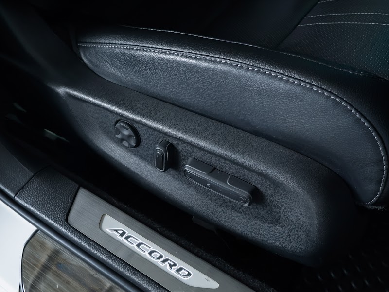 HONDA ACCORD G10 2020 สีขาว มือสอง รูปที่ 17 - SIT AUTO บางแค
