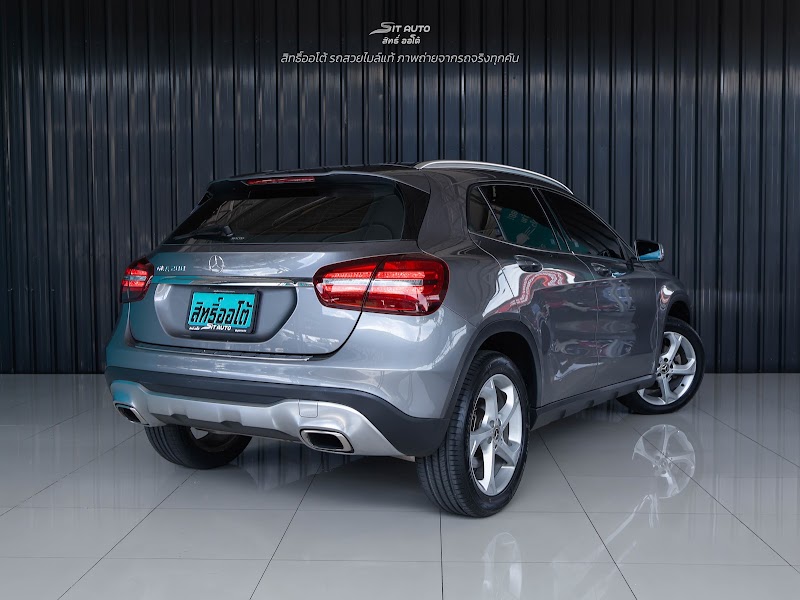 BENZ GLA-CLASS 2018 สีเทาดำ มือสอง รูปที่ 4 - SIT AUTO บางแค