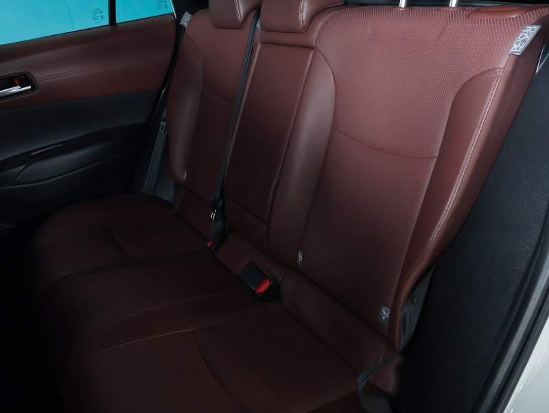 TOYOTA COROLLA CROSS 2021 สีขาว มือสอง รูปที่ 18 - SIT AUTO บางแค