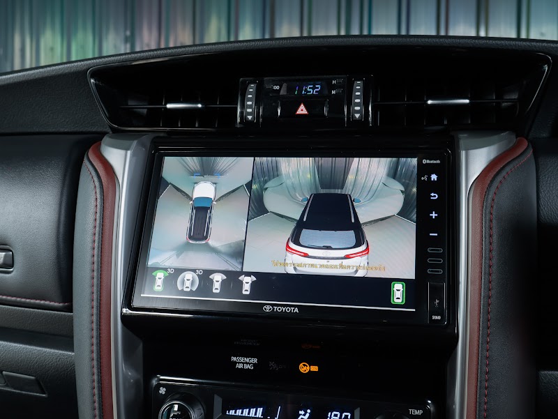 TOYOTA FORTUNER 2020 สีขาว มือสอง รูปที่ 13 - SIT AUTO บางแค